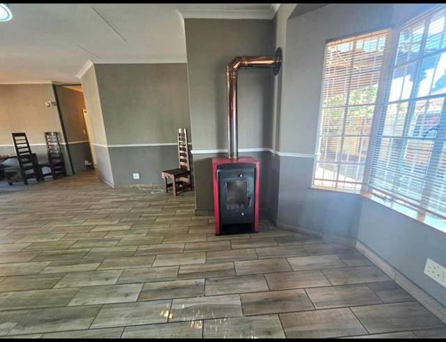 3 BEDROOM HOUSE FOR SALE IN PLANTATION